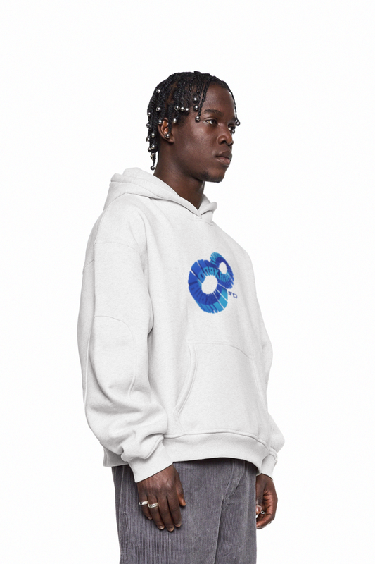 Mann trägt Archive 11th D Hoodie Cotton mit OLAKALA 11th D Infinity Grafik, oversized Passform und Rippbündchen, im offiziellen OLAKALA Onlineshop erhältlich.