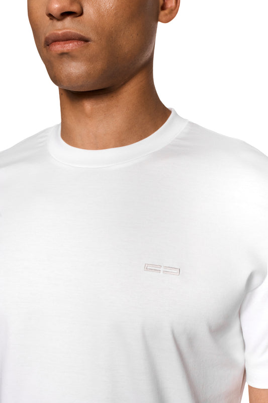 Pangea T-Shirt White mit glatter Oberfläche, Rippkragen, Logo-Stickerei auf der Brust und schmaler Passform, ideal für warme Tage, unisex.