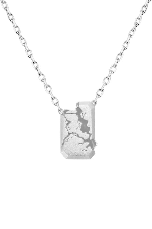 Silver necklace with rectangular pendant in destroyed look, made of 925 sterling silver, adjustable in length, suitable for unisex. Product name: Gem Necklace Gray.