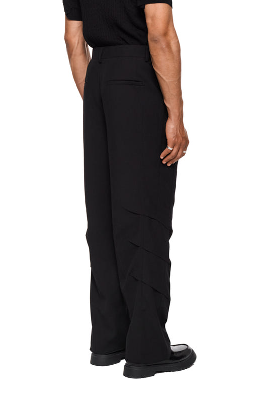 Gills Dress Pants with durable mixed fiber fabric, French pockets, asymmetrical fly, pleats and logo embroidery. Unisex regular fit, ideal for the OLALA online store.