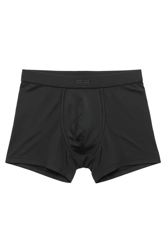 Microfiber boxer briefs, 3-pack, sold flat, featuring smooth, stretchy fabric, a contoured front pouch, an elastic waistband, and a subtle silicone print on the front. Ideal for comfort and a great fit.