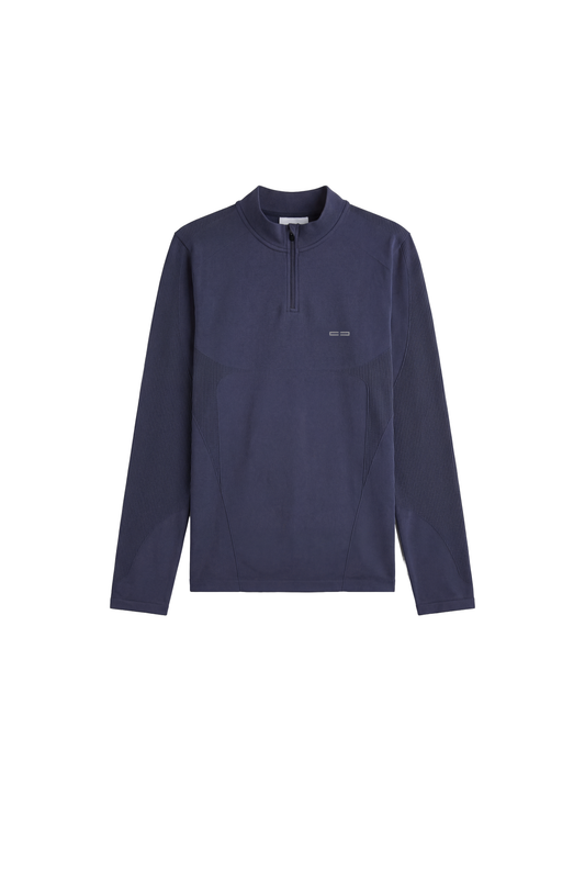 Compression Halfzip Navy Blue mit langem Ärmel, kurzem Reißverschluss, strukturierter Oberfläche ohne Seitennähte, für optimale Bewegungsfreiheit und Passform, aus OLAKALA Compression Capsule.