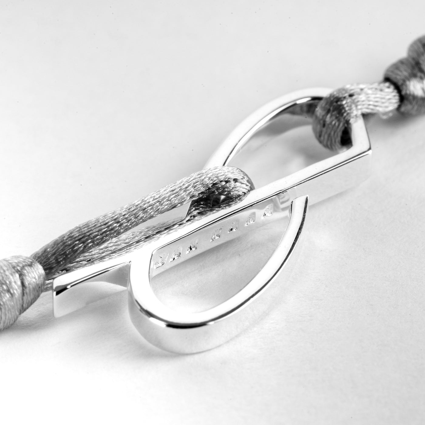 Elysium Souvenir Bracelet Gray